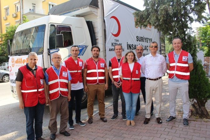 Antalya’dan Suriye’ye tır dolusu insani yardım malzemesi