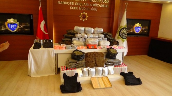 Uyuşturucu tacirlerinin ‘tatil’ planına İstanbul polisinden darbe