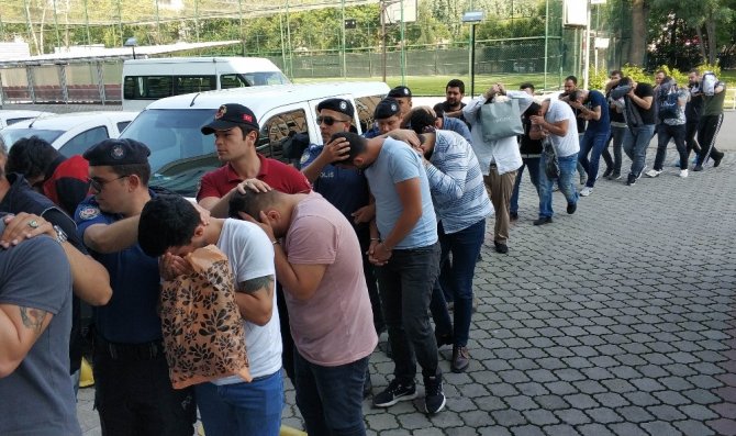 Samsun’da uyuşturucu operasyonunda gözaltına alınan 16 şahıs adliyede