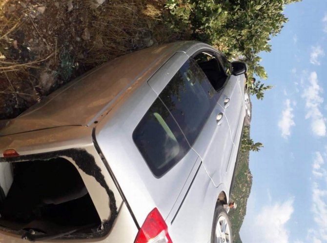 Siirt’te şarampole yuvarlanan araçta 3 kişi yaralandı