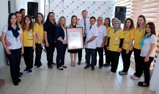 Türkiye’nin ilk ’Anne Dostu’ özel hastanesi Salihli’de