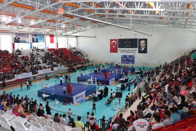 Erzincan, Türkiye Çocuklar Muaythai Şampiyonası’na ev sahipliği yapıyor