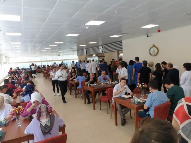 Hastane çatı restoran kafe açıldı