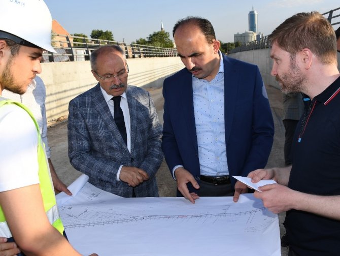 Başkan Altay, Yeni YHT Garı Alt Geçidi inşaatını inceledi