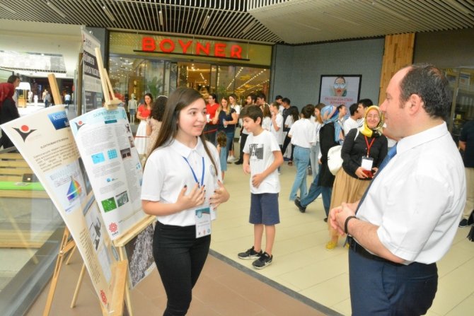 Lise öğrencilerinde Nanoteknik sergisi
