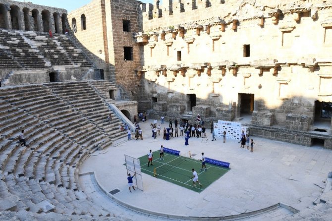 Antalya Open startı Aspendos’tan verildi
