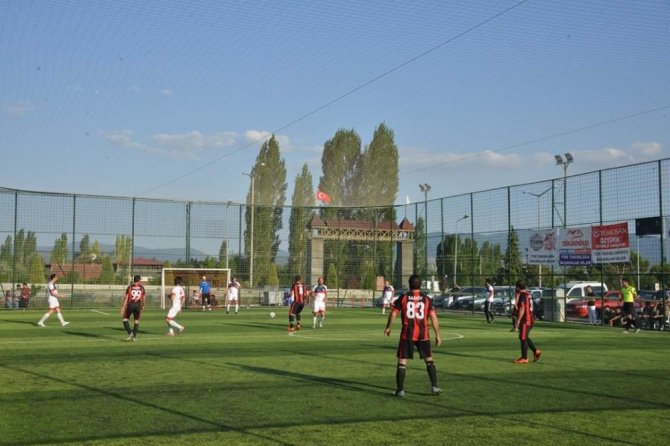 Gediz’de ’Halı saha futbol turnuvası’ sona erdi