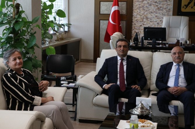 TBMM Dilekçe Komisyonu Başkanı Satır, Mersin Cumhuriyet Başsavcısı Ercan’ı ziyaret etti