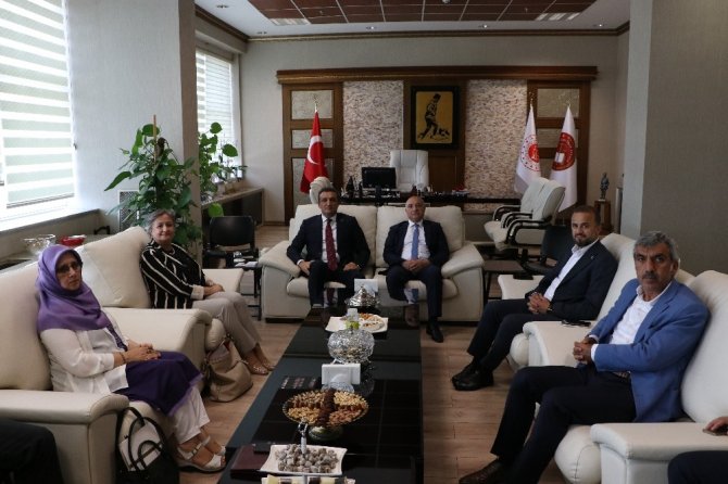TBMM Dilekçe Komisyonu Başkanı Satır, Mersin Cumhuriyet Başsavcısı Ercan’ı ziyaret etti