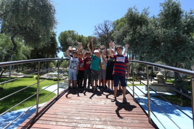 Yaz Kur’an Kursu öğrencileri Antalya’nın cazibe noktalarını gezİyor