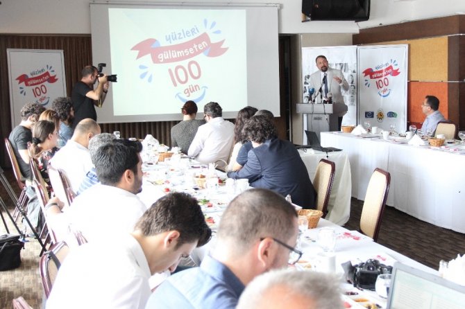 Çiğli Belediye Başkanı Gümrükçü’den 100 gün raporu