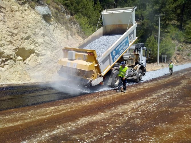 Muğla Büyükşehir’den Milas’ta asfaltlama çalışması