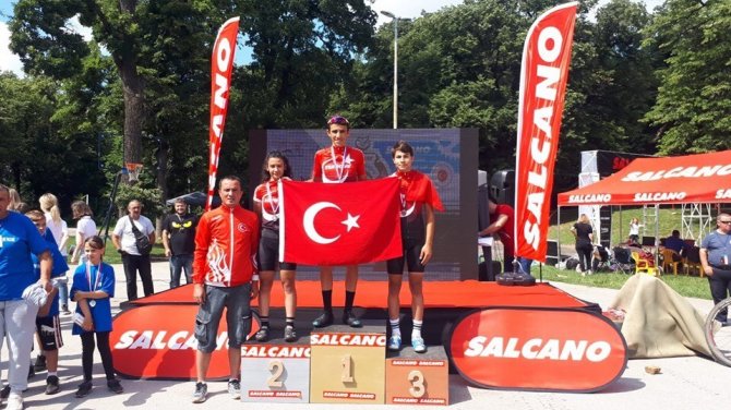 Sırbistan dostluk yarışından 3 madalya