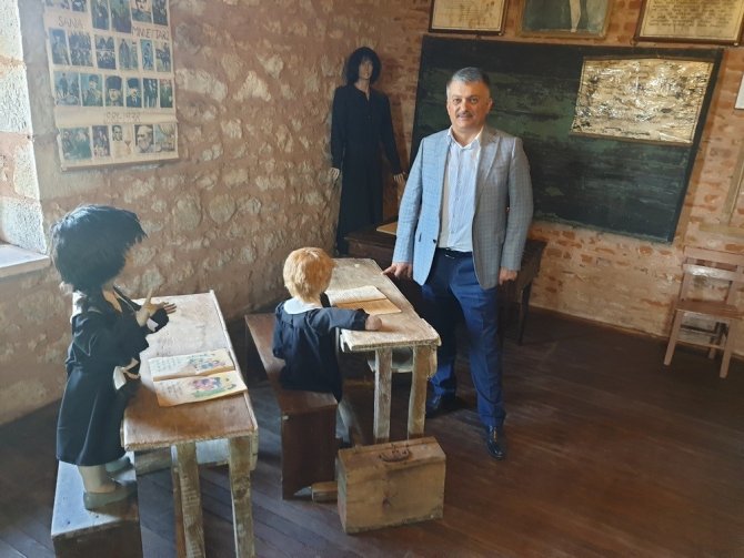 Vali Yazıcı, müze okulu ziyaret etti