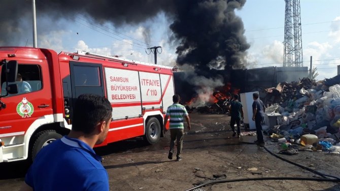 Samsun’da iş yeri yangını korkuttu
