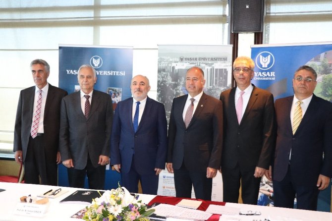 Yaşar Üniversitesi üniversite adaylarına rehberlik edecek