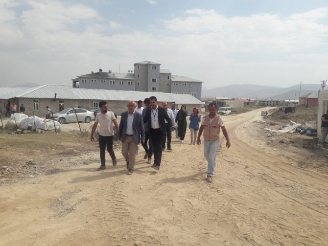 Başkanı Ensari, yapımı devam eden hastane inşaatını ziyaret etti