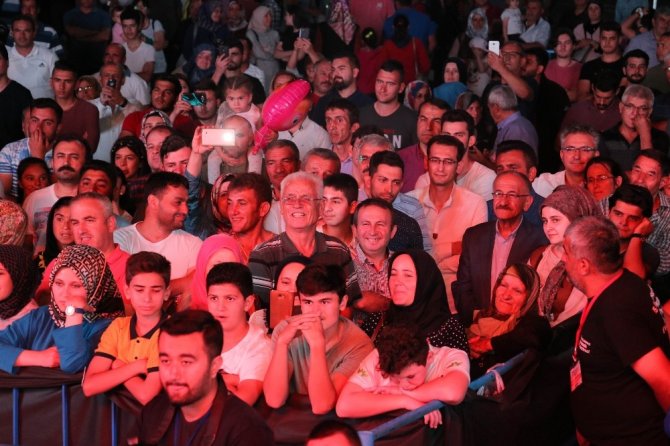 Konya’da Göl Festivali’nde Sevcan Orhan ve Hilmi Şahballı konseri