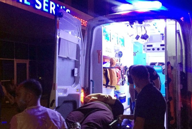 Konya’da 3 aracın karıştığı kazada 2 kişi yaralandı