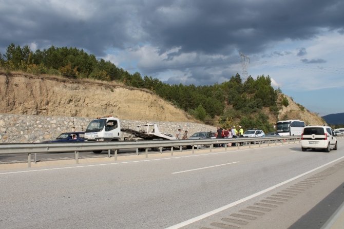 Tosya’da maddi hasarlı trafik kazası