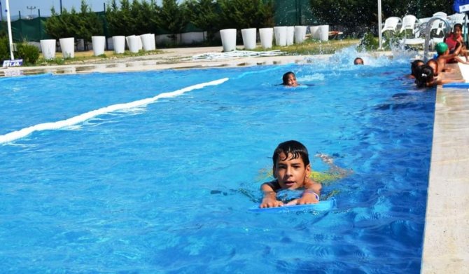 Yunusemre’de son dönem yüzme kursu başlıyor