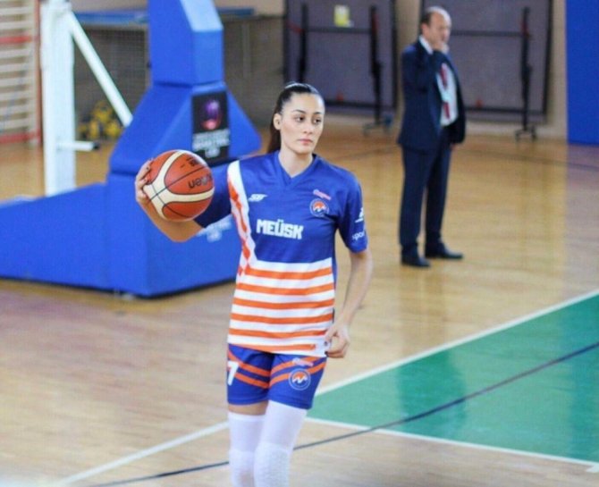 Tarsus Belediyespor, milli basketbolcu Sena Özekli’yi renklerine bağladı