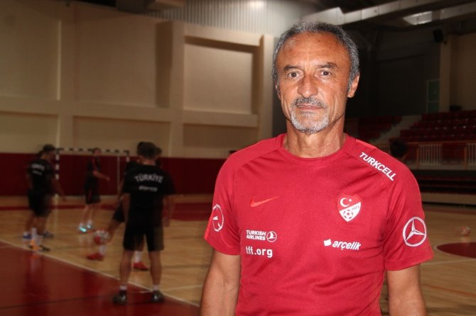 Futsal A Milli Takımı Yalova’da kampa girdi