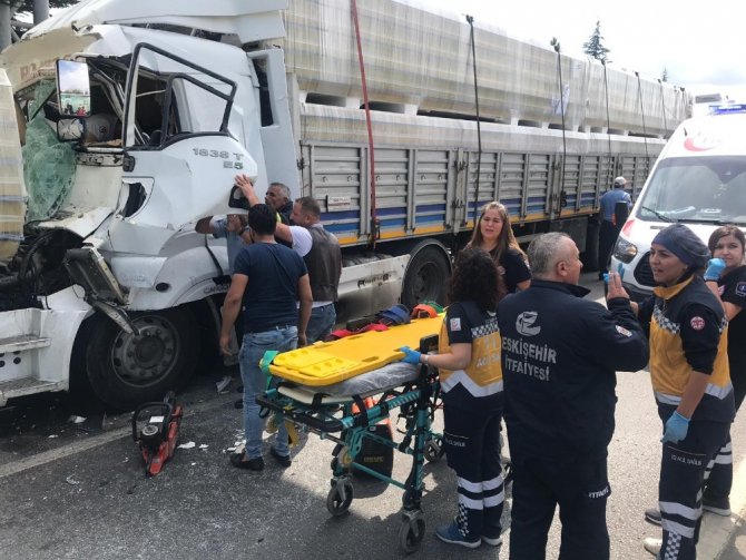 Eskişehir’de zincirleme trafik kazası