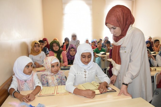 Şahinbey Belediyesi Sosyal Tesislerinde Kur’an-I Kerim öğreniyorlar