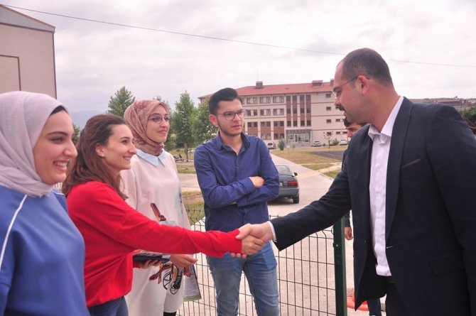 Tosya Belediye Başkanı Volkan Kavaklıgil, öğrencilerle bir araya geldi