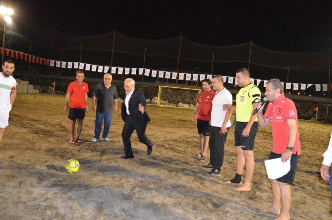 TFF Plaj Futbolu Ligi İskenderun etabı başladı