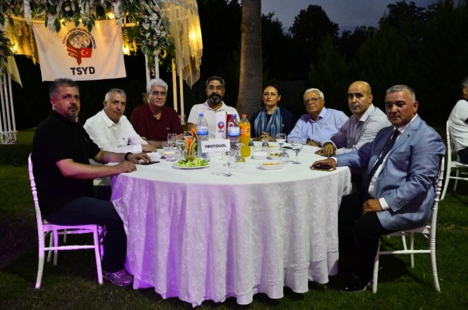 TSYD Adana Şubesinden "Futbolda Değişen Oyun Kuralları" semineri