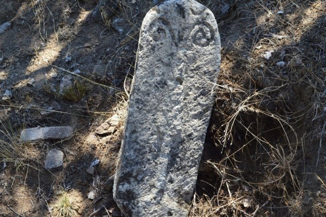 Bursa’da yüzlerce yıllık koç başlı mezar taşı bulundu