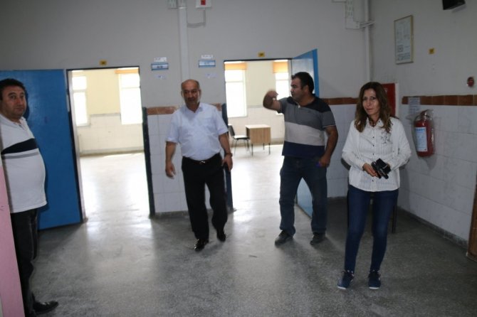 Kütahya Hüsnü Kişioğlu Ortaokulu’nda tadilat çalışması