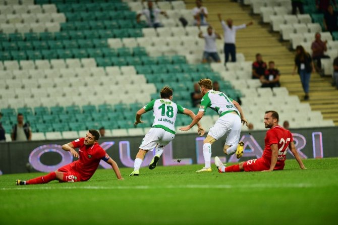 TFF 1. Lig: Bursaspor: 1 - Akhisarspor: 0 (İlk yarı sonucu)