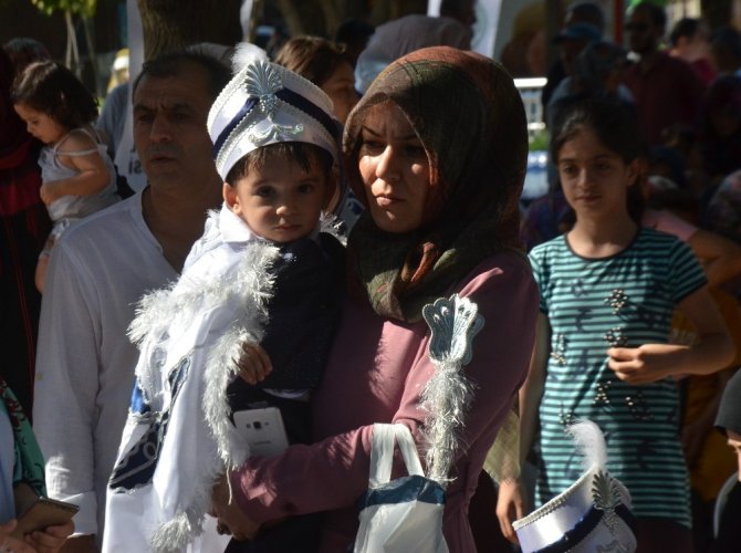 Bursa’da 57 çocuğun sünnet sevinci
