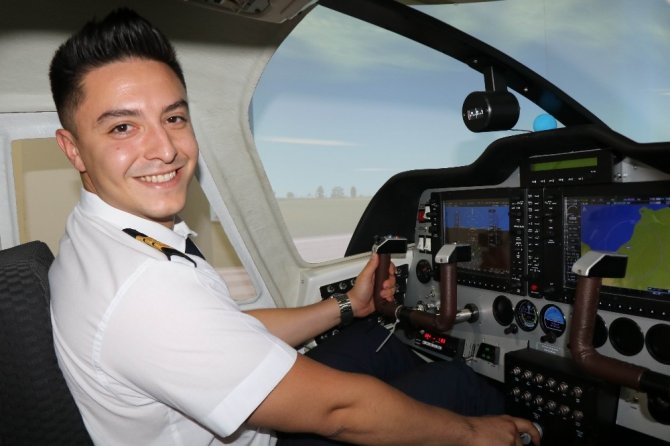 Pilot adayları uçmayı Samsun’da öğreniyor