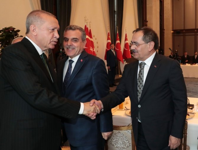 Başkan Mustafa Demir: “Cumhurbaşkanımız moral verdi”