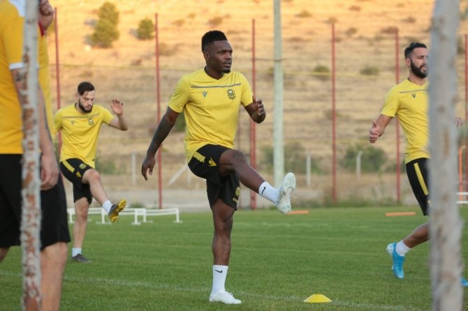 Yeni Malatyaspor’da Sergen Yalçın’dan futbolcularına uyarı
