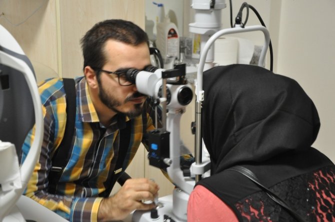Sandıklı Devlet Hastanesi’nde göz ameliyatları başladı