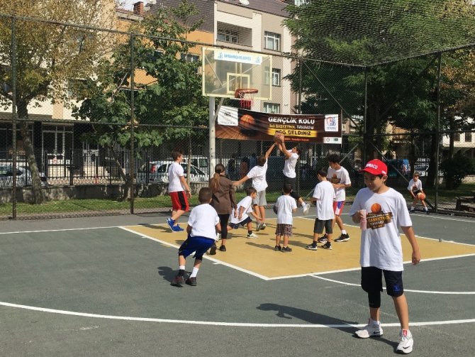 Bayrampaşa’da 3X3 Basketbol Turnuvası’nda final heyecanı yaşandı