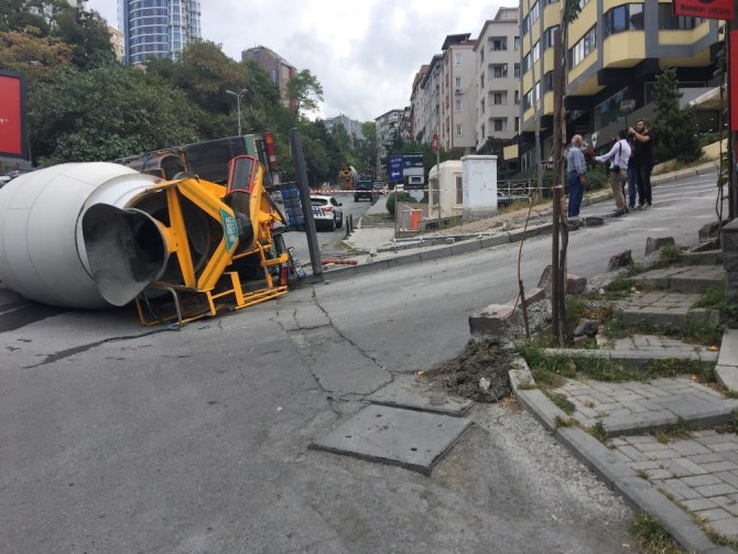 İstanbul’da beton mikseri dehşeti kamerada