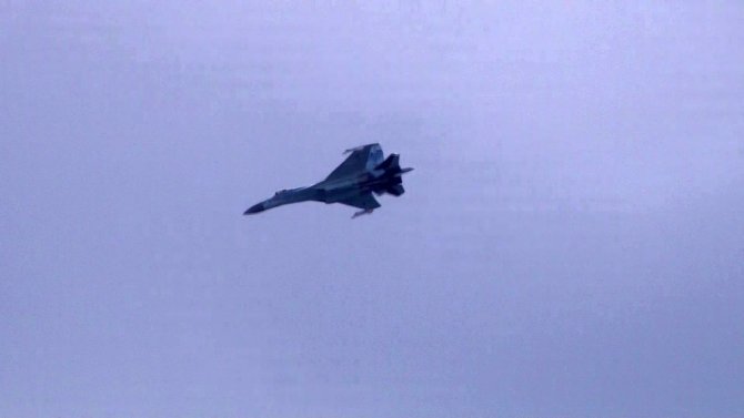 Rus yapımı Su-35 savaş uçağı İstanbul’da gösteri uçuşu yaptı