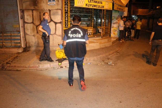 Adana’da sokak ortasında silahlı kavga: 1 ölü