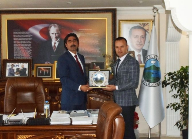 Ağrı Milli Eğitim Müdürü Tekin’den Taşlıçay Belediye Başkanı Taşdemir’e ziyaret
