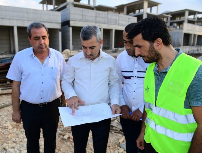 Başkan Çınar, Yeşil Yaka inşaatlarını yerinde inceledi