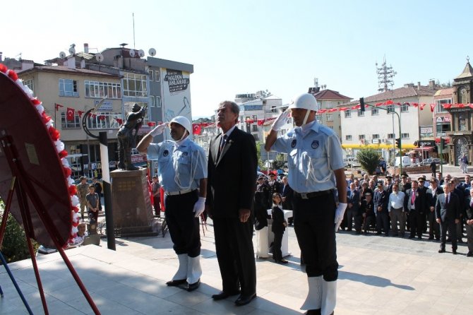 Tosya’da 19 Eylül Gaziler Günü törenle kutlandı
