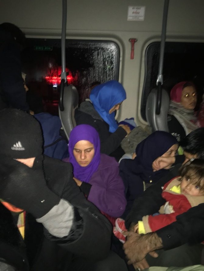 İzmir’de insan kaçakçılarına darbe: 11 tutuklama