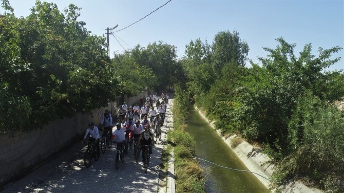 3 bin yıllık Şamran Kanalı’nda pedallar çevrildi