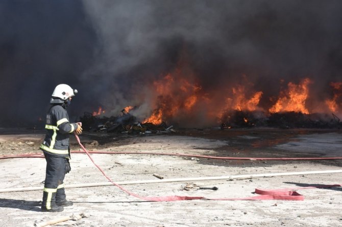 Kırıkkale OSB’de fabrika yangını kontrol altına alındı